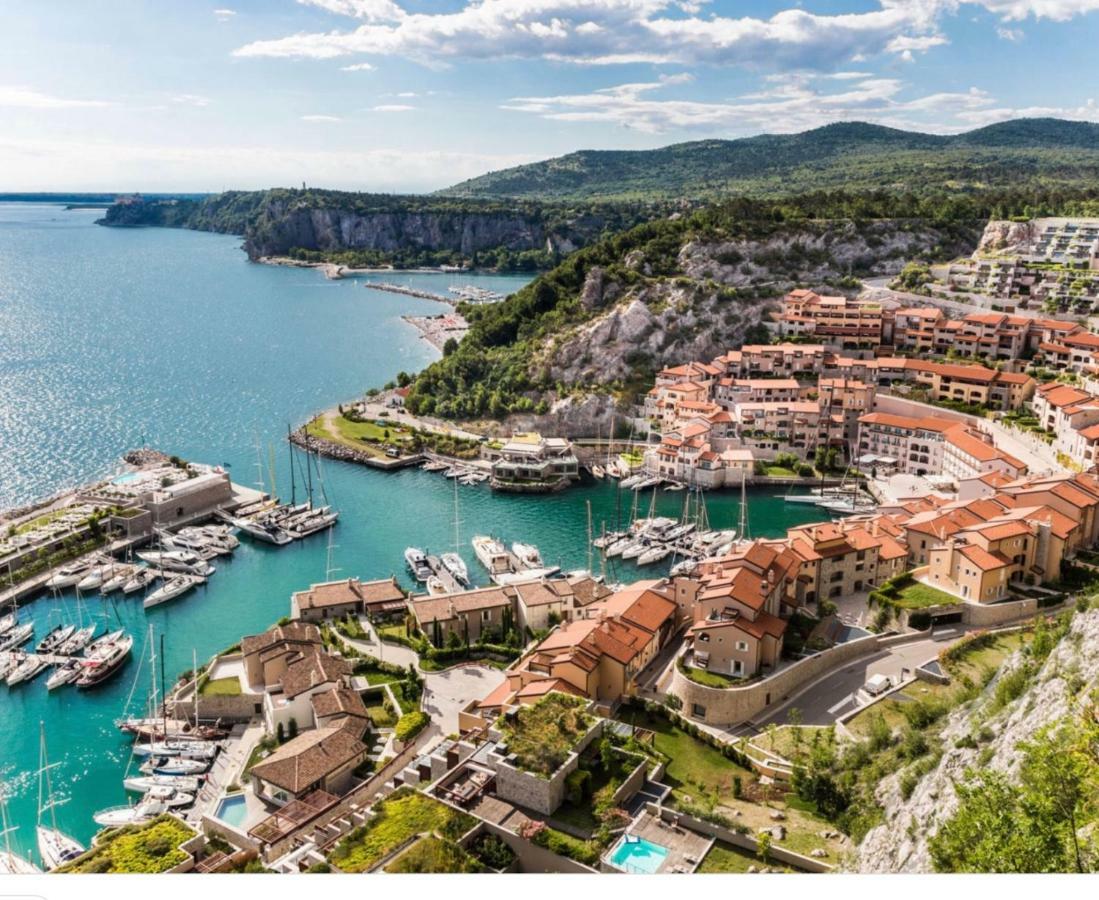 Portopiccolo Luxury Penthouse Apartment Sistiana Bagian luar foto