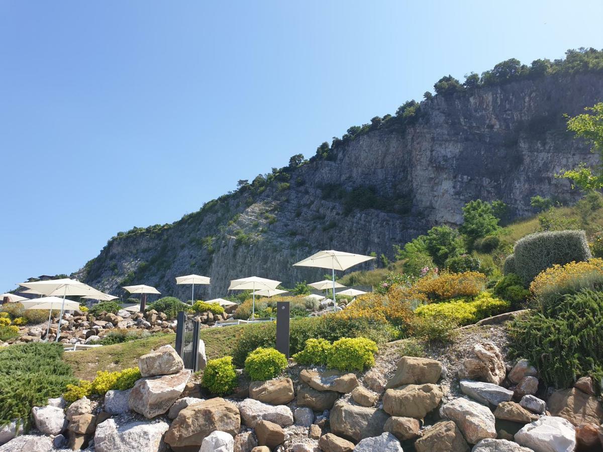 Portopiccolo Luxury Penthouse Apartment Sistiana Bagian luar foto